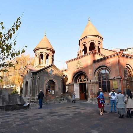 Hotel In Center Of يريفان المظهر الخارجي الصورة