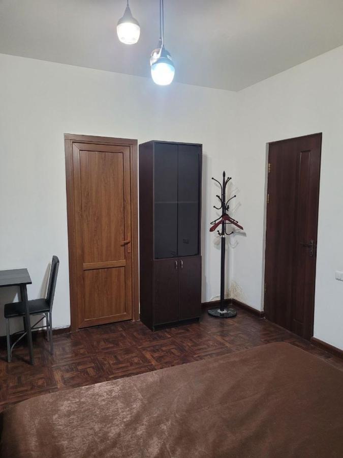 Hotel In Center Of يريفان المظهر الخارجي الصورة