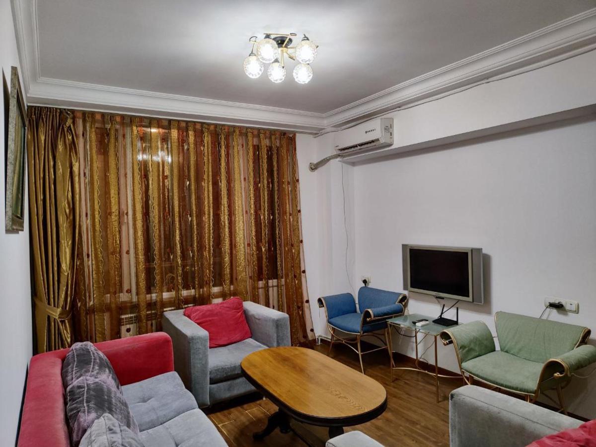 Hotel In Center Of يريفان المظهر الخارجي الصورة