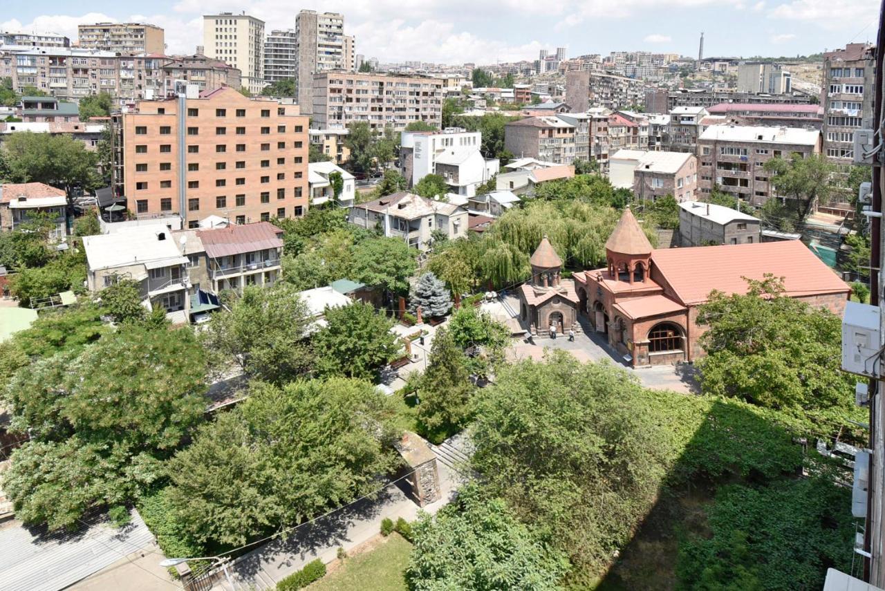 Hotel In Center Of يريفان المظهر الخارجي الصورة