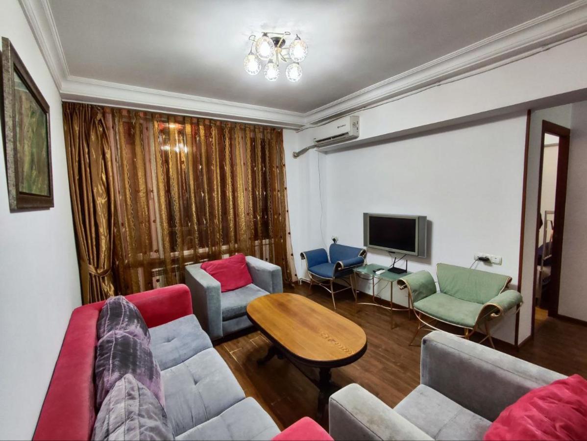 Hotel In Center Of يريفان المظهر الخارجي الصورة